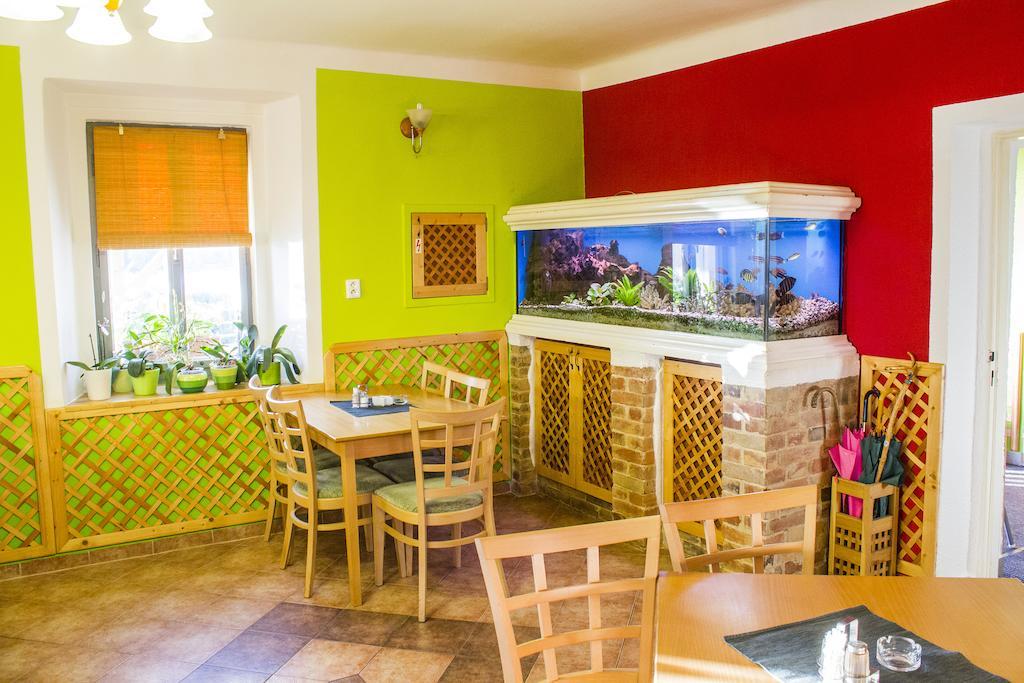 Pension U Pristavu Pomezi nad Ohri Exterior photo